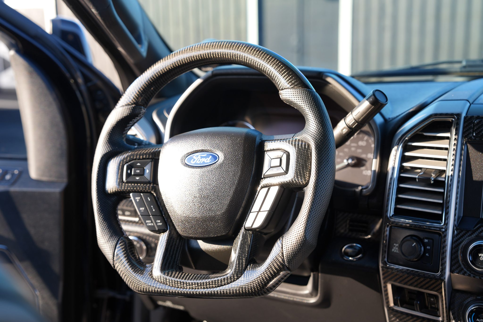 2019 Ford F-350 Super Duty - photo 5